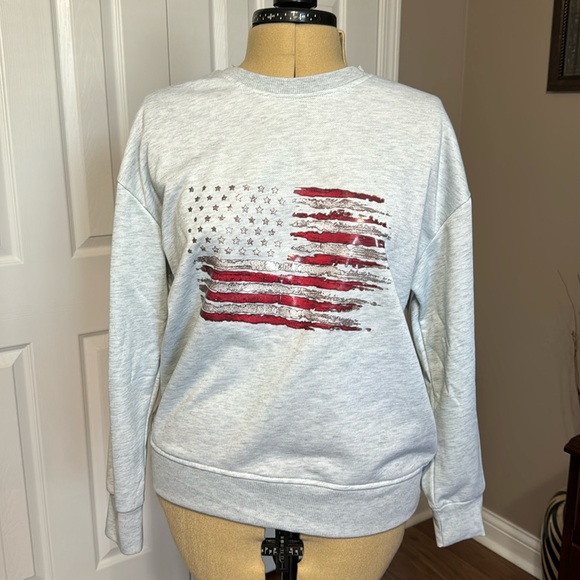Tops - Light gray flag sweatshirt medium